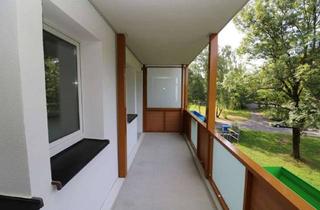 Wohnung mieten in Karl-Günzel-Straße 19, 09599 Freiberg, Sommer auf XXXL-Balkonien - 2RW mit Dusche in toller Lage!