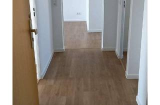 Wohnung mieten in Ahornallee 18, 02708 Löbau, 3-Raumwohnung mit Balkon zu vermieten