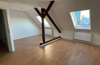 Lofts mieten in Celler Str. 15, 30161 Mitte, Charmante Zweizimmerwohnung im Dachgeschoss mit Loft-Charakter!