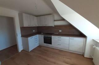 Wohnung mieten in 85757 Karlsfeld, Stilvolle, modernisierte 2,5-Zimmer-Dachgeschosswohnung in Karlsfeld