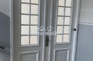 Wohnung kaufen in 23554 Lübeck, Charmante 2-Zi.-Altbauwohnung, frisch renoviert und mit Balkon
