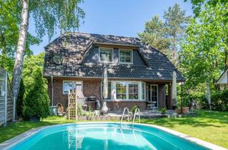 Einfamilienhaus kaufen in 14612 Falkensee, Großzügiges Einfamilienhaus mit ca. 225 m² Wohn-/Nutzfläche, Pool und Garten in Falkensee