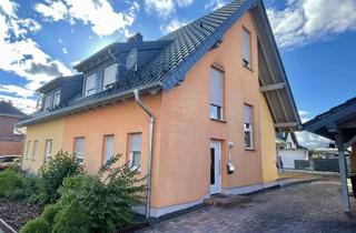 Haus mieten in Zum Hochkreuz, 56751 Kollig, Gepflegtes Einfamilienhaus (DHH) mit 5 Zimmern, Carport, Abstellraum und Garten in Kollig