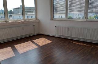 Büro zu mieten in 82008 Unterhaching, Ideal für 1-4 Personen: Büroraum ca. 27 m²