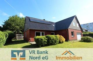 Einfamilienhaus kaufen in 25917 Leck, Energetisch aufwendig modernisiertes Wohnhaus mit 2 Wohneinheiten auf großzügigem Grundstück
