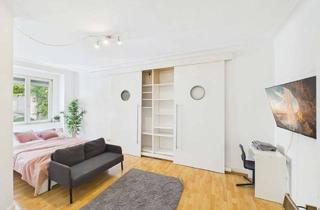 Wohnung kaufen in 70193 West, Großzügige 4,5-Zimmer-Altbauwohnung mit viel Potenzial im beliebten Stuttgarter Westen