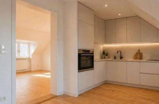 Wohnung kaufen in 60325 Westend-Süd, Renovierte Dachgeschoss-Wohnung im Westend