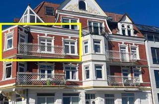 Wohnung kaufen in Prieser Strand 14, 24159 Pries, schöne 4 Zimmer Altbau-Wohnung mit Blick über die Förde