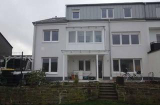 Wohnung mieten in Schellberg, 40789 Monheim, Moderne 3-Raum-Wohnung mit Balkon und Wintergarten im gepflegten 3-Familienhaus in Monheim-Baumberg