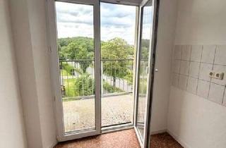 Wohnung mieten in Haselbrunner Straße 108, 08525 Haselbrunn, **frisch sanierte 4 Zimmer Wohnung im 2. OG mit Dusche* zentrumsnah** Bezugsfertig zu 01.08.2026 !!