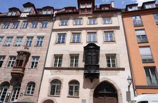 Wohnung mieten in 90403 Nürnberg, Modernisierte 2-Zi.-Whg. mit großer Loggia mitten in der Nürnberger Altstadt, St. Sebald!