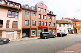 Wohnung mieten in Lange Straße 12, 06780 Zörbig, Frisch renovierte 2-Raum-Wohnung mit EBK über der Sparkasse