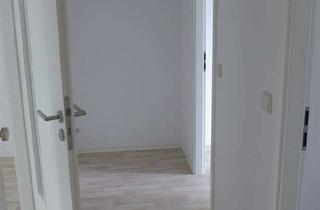 Wohnung mieten in O.-Richter-Str. 14, 02730 Ebersbach-Neugersdorf, Renovierte 2-RW mit Dusche & Balkon