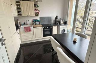 Wohnung mieten in Stadtwaldgürtel 35, 50935 Lindenthal, Villa am Stadtwaldgürtel ! Stilvolle 2-Zimmer Wohnung mit Balkon mitten in Lindenthal