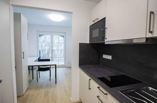 Wohnung mieten in Karower Damm 13, 13129 Blankenburg, Großes möbliertes Apartment für zwei Personen mit ALL-IN-Miete und Balkon in Berlin-Pankow