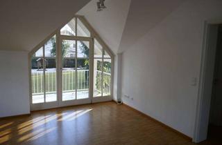Wohnung mieten in 82049 Pullach, Hausmeisterwohnung 2-Zimmer-DG nur mit Hausmeisterpaar-Minijob