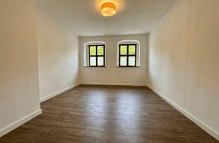 Wohnung mieten in Schulstraße 15, 04668 Grimma, Sanierte große 3-Raumwohnung mit Terrasse zu vermieten
