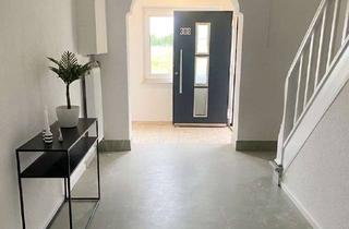Haus kaufen in 32257 Bünde, Provisionsfrei, Leerstand, Erstbezug ZFH, Wärmepumpe, Wintergarten, Dachterrasse, Garage und Keller