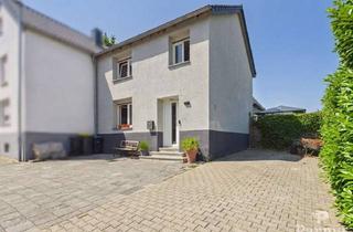 Einfamilienhaus kaufen in 52441 Linnich, Solides Einfamilienhaus mit Freiplatz in ländlicher Lage von Linnich
