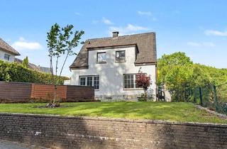 Haus kaufen in 49477 Ibbenbüren, Renovierungsbedürftiges Zweifamilienhaus in gefragter Wohnlage von Ibbenbüren