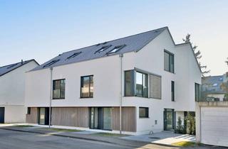 Einfamilienhaus kaufen in 70825 Korntal-Münchingen, Repräsentatives Wohnen mit Weitblick und Einfamilienhaus-Charakter