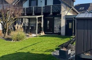 Doppelhaushälfte kaufen in Raiffeisenstraße 16, 50997 Meschenich, IKS-Immobilien – Gepflegte Doppelhaushälfte mit großzügigem Garten in Köln-Meschenich