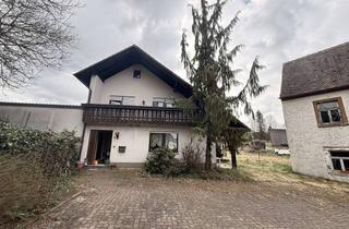 Haus kaufen in 95186 Höchstädt, Sanierungsbedürftiges Wohnhaus mit großzügigem Grundstück und Nebengebäuden zu verkaufen