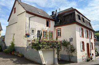 Haus kaufen in 56858 Sankt Aldegund, Historisches Zehnthaus mit Wellnessbereich, Garten, Terrasse und Garage in St. Aldegund, nähe Zell