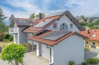 Anlageobjekt in 94538 Fürstenstein, Arztpraxis + 2 Wohnungen + PV-/Solaranlage/Speicher/Wallbox = solide Kapitalanlage