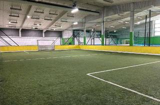 Lager mieten in Schmitzbauerstraße 1A, 45473 Mülheim, Soccerhalle in bester Lage