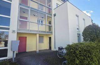 Wohnung kaufen in 14612 Falkensee, Helle 2-Zimmer-Wohnung mit Einbauküche und Terrasse