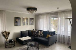 Wohnung kaufen in Sonnenhalde, 73760 Ostfildern, 2 WOHNUNGEN!!! Im 1. Obergeschoss inkl. Garage,Stellplatz und Garten