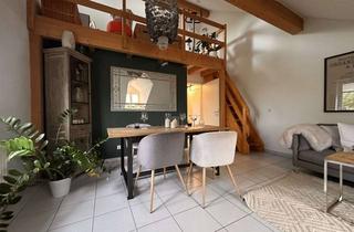 Wohnung kaufen in 85622 Feldkirchen, PROVISIONSFREI - Wohnen mit Charme und Potenzial – Dachgeschosswohnung mit Galerie in Feldkirchen