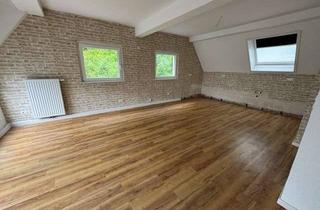 Wohnung mieten in Eichendorffstr. 29, 58762 Altena, Maisonette-Wohnung mit sonnigem Balkon + Garage