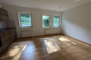 Wohnung mieten in Salegrund 16, 35041 Marburg, Ruhige Lage in der Marbach, gepflegte 3,5 Zimmerwohnung mit Balkon und Garage