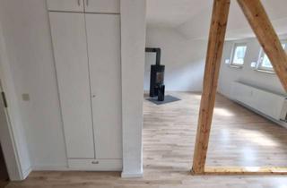 Wohnung mieten in 75385 Bad Teinach-Zavelstein, 5 Zimmer DG-Wohnung, Südwesthöhenaussichtslage, darüber isol. Bühnenboden, Balkon, Wärmepumpe