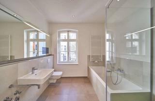 Wohnung mieten in Friedrich-August-Straße 14, 09306 Rochlitz, +Luxuriöse Ausstattung+ 3-Raum-Familientraum mit Balkon, Wohnküche, Parkett, hochwertiges Duschbad