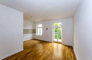 Wohnung mieten in Friedrich-August-Straße 12, 09306 Rochlitz, +Topsaniert & Hochwertig+ 2-Raum-Wohnung mit Balkon, Wohnküche, Parkettfußboden, modernes Duschbad