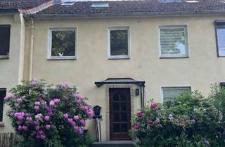 Haus mieten in 22589 Sülldorf, Wohnen mit Charakter: Großzügiges Reihenmittelhaus in Sülldorf