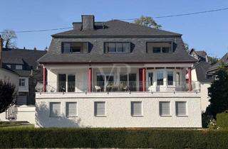 Villa kaufen in 54470 Lieser, Wo Eleganz auf den Fluss trifft: Ihr neues Lebensgefühl in Lieser
