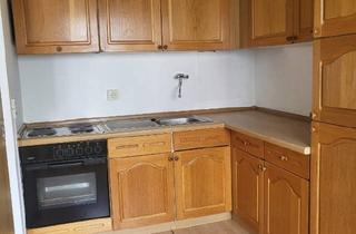 Wohnung mieten in 07607 Eisenberg, Gemütliche Wohnung mit großem Wohnbereich, Balkon und gepflegter Ausstattung