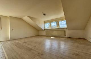 Wohnung kaufen in 67304 Eisenberg, Dachgeschosswohnung mit Balkon