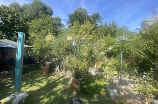 Grundstück zu kaufen in 60433 Eschersheim, Grundstück mit REH mit Ausbaupotenzial auf 190 m² Wfl. oder Neubau in ruhiger Lage