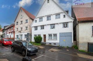 Mehrfamilienhaus kaufen in 88630 Pfullendorf, Zuhause ankommen in Pfullendorf in der Pfarrhofgasse! Provisionsfrei! Denkmalgeschütztes MFH
