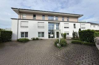 Wohnung kaufen in Weslarner Straße 17, 59505 Bad Sassendorf, Bad Sassendorf - 3-Zimmer-Dachgeschosswohnung mit Einbauküche in zentraler Lage von Bad Sassendorf