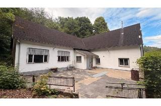 Haus kaufen in 55743 Idar-Oberstein, Idar-Oberstein - Haus mit großem Saal, Bar, Terrasse und 800 m² Grundstück
