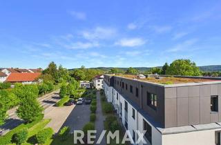 Wohnung kaufen in 73614 Schorndorf, Schorndorf - 2-Zimmer-Wohnung mit EBK und Balkon mit weitreichender Aussicht