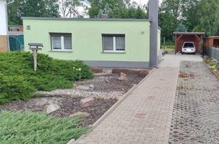 Haus kaufen in 01979 Lauchhammer, Lauchhammer - gepflegtes Grundstück mit kleinem Häuschen in ruhiger Lage