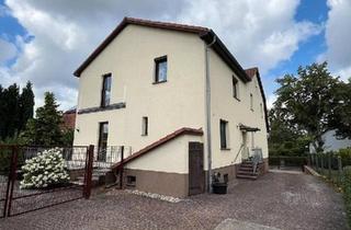 Haus kaufen in 15378 Herzfelde, Rüdersdorf bei Berlin - Zweifamilienhaus in Hennickendorf zu verkaufen