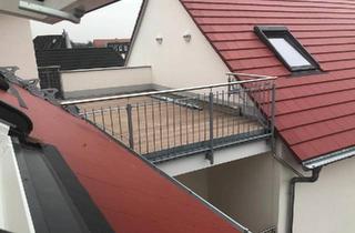 Wohnung kaufen in 04435 Schkeuditz, Schkeuditz - Moderne 3-Zimmer-Dachgeschosswohnung mit Terrasse und Stellplatz